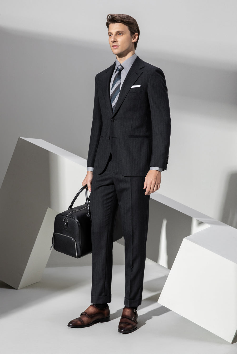 Men's Suits-8907008